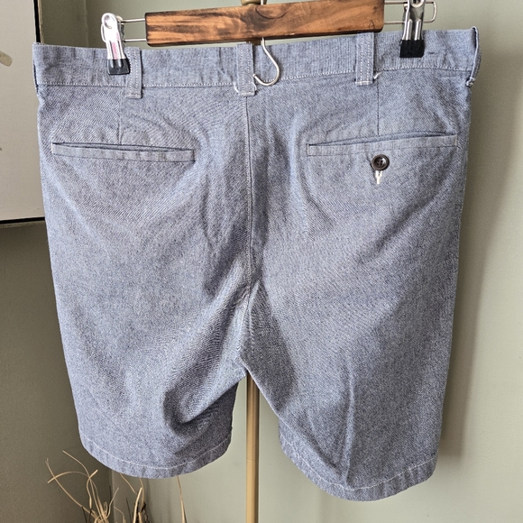 J.Crew Stretch Shorts sz 32 inseam 9 - Picture 4 of 5